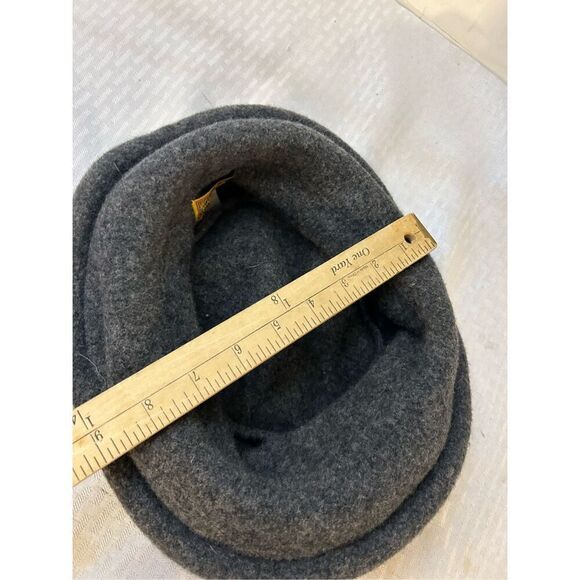 Scala wool gray women’s bucket hat - Picture 2 of 5